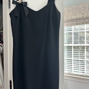 Elegant Black Dress with Bow Detail